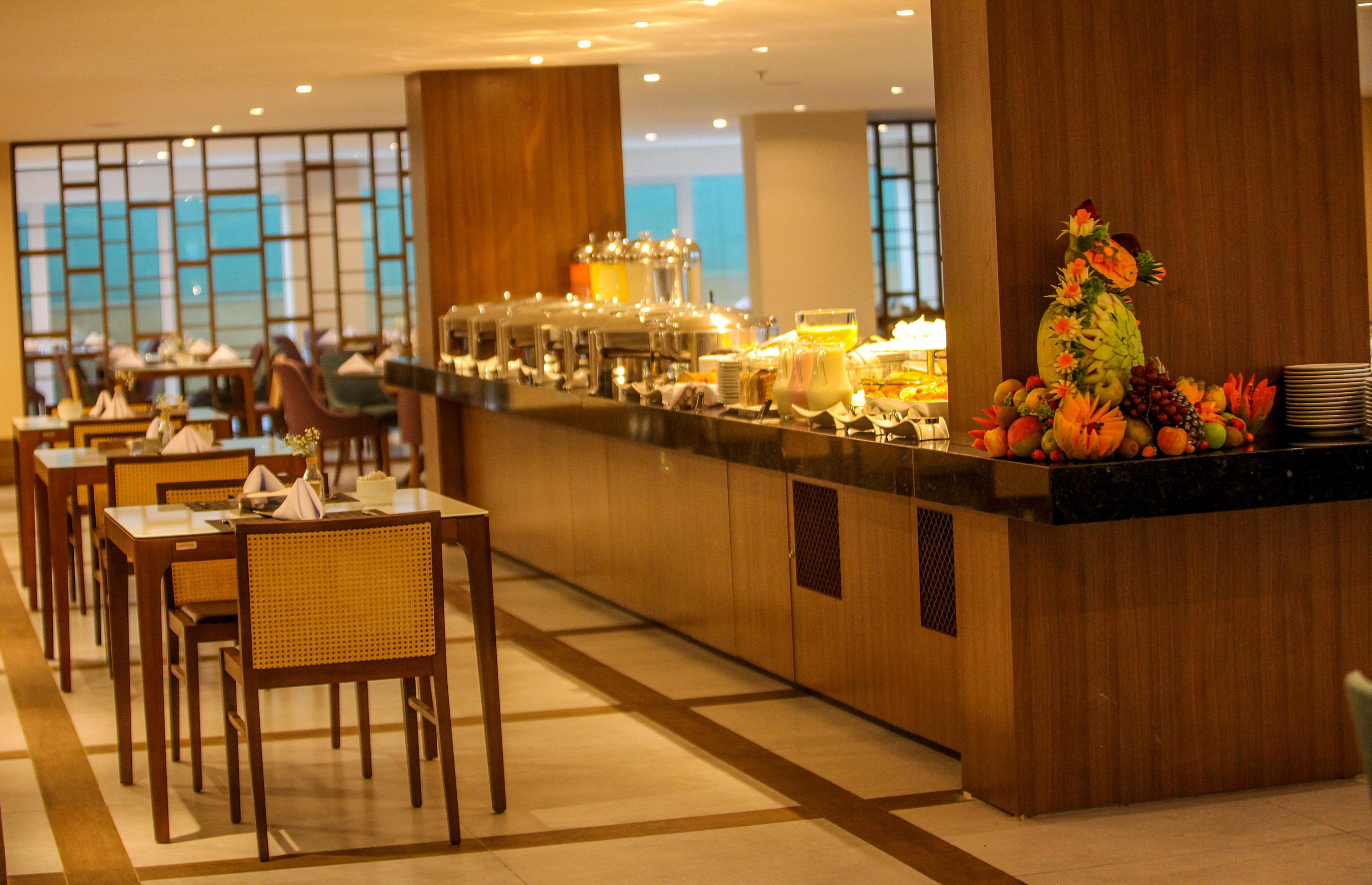 Gran Mareiro Hotel Fortaleza  Exterior foto The buffet at the hotel