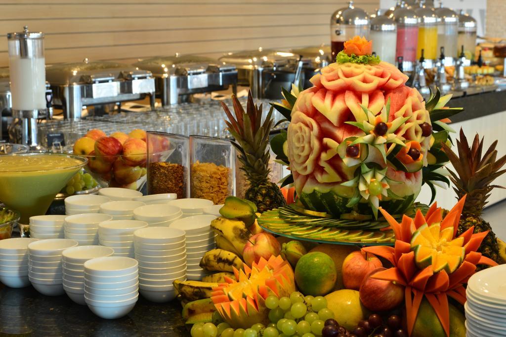 Gran Mareiro Hotel Fortaleza  Exterior foto Fruit carving